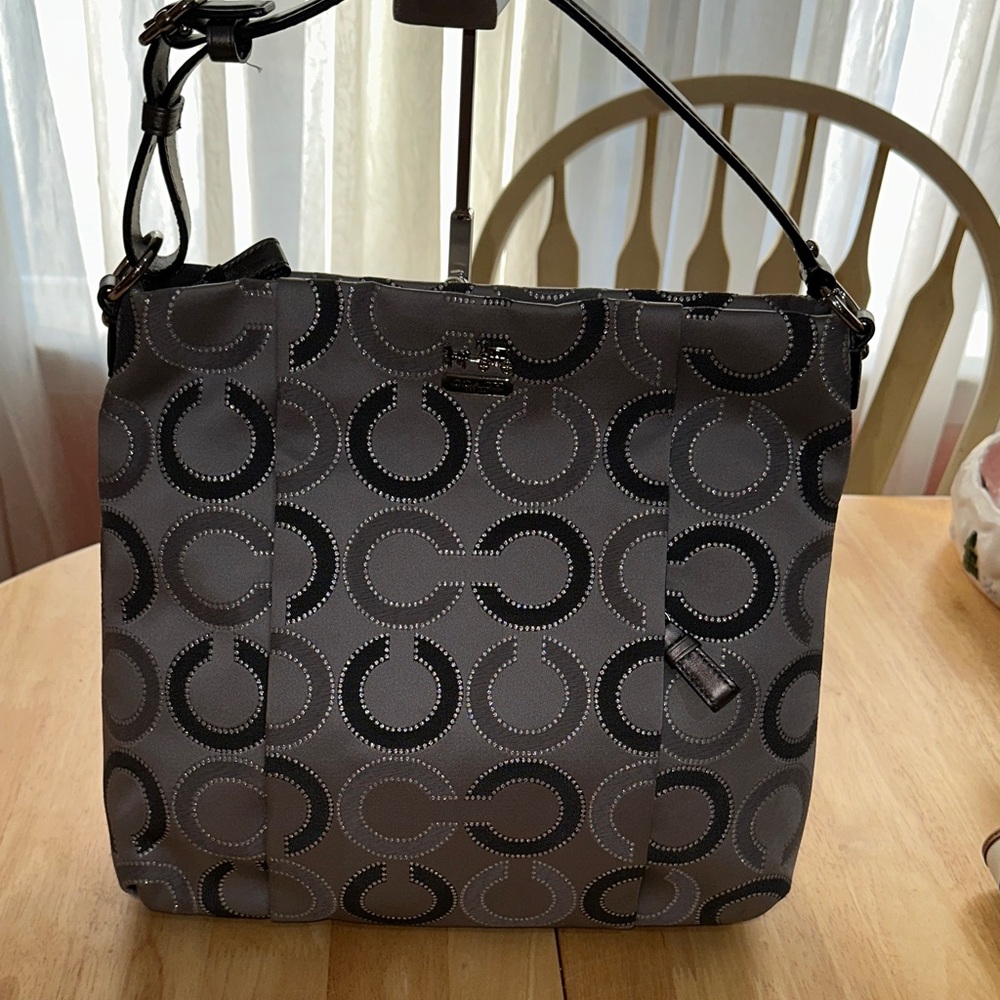Coach 2012  EUC Gray Patterned Women's Bag